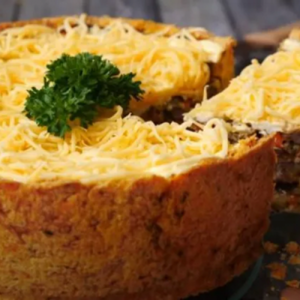Рецепт: Закусочний пиріг з курячими серцями і сиром